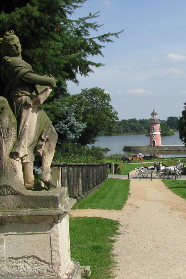 Moritzburg: Blick vom Fasanenschlösschen zum Leuchtturm