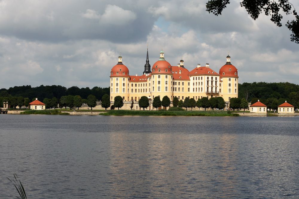 Moritzburg und Teich...