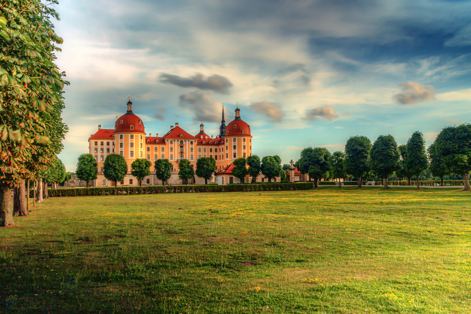 Moritzburg vom Park aus gesehen