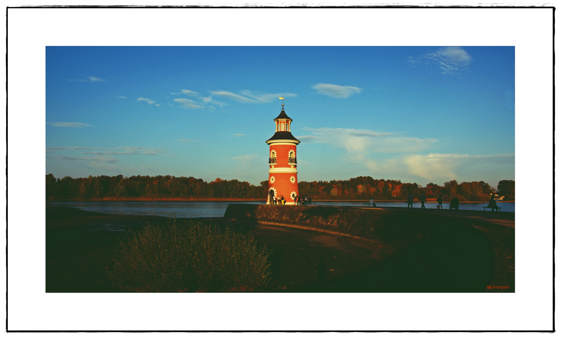 Moritzburger Leuchtturm...hab ihn malerisch ins Foto gesetzt