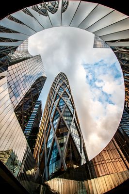 Morning in La Defense