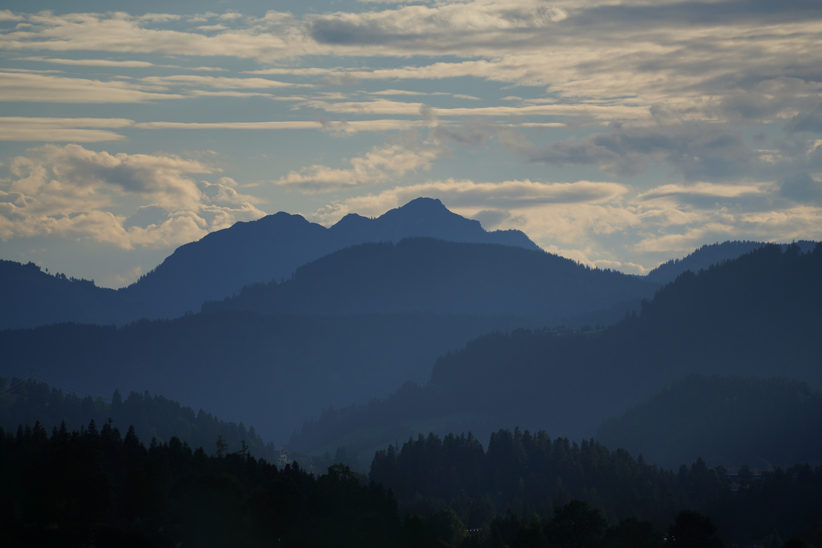 Morning mood in the mountains 