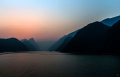 morning over yangtze