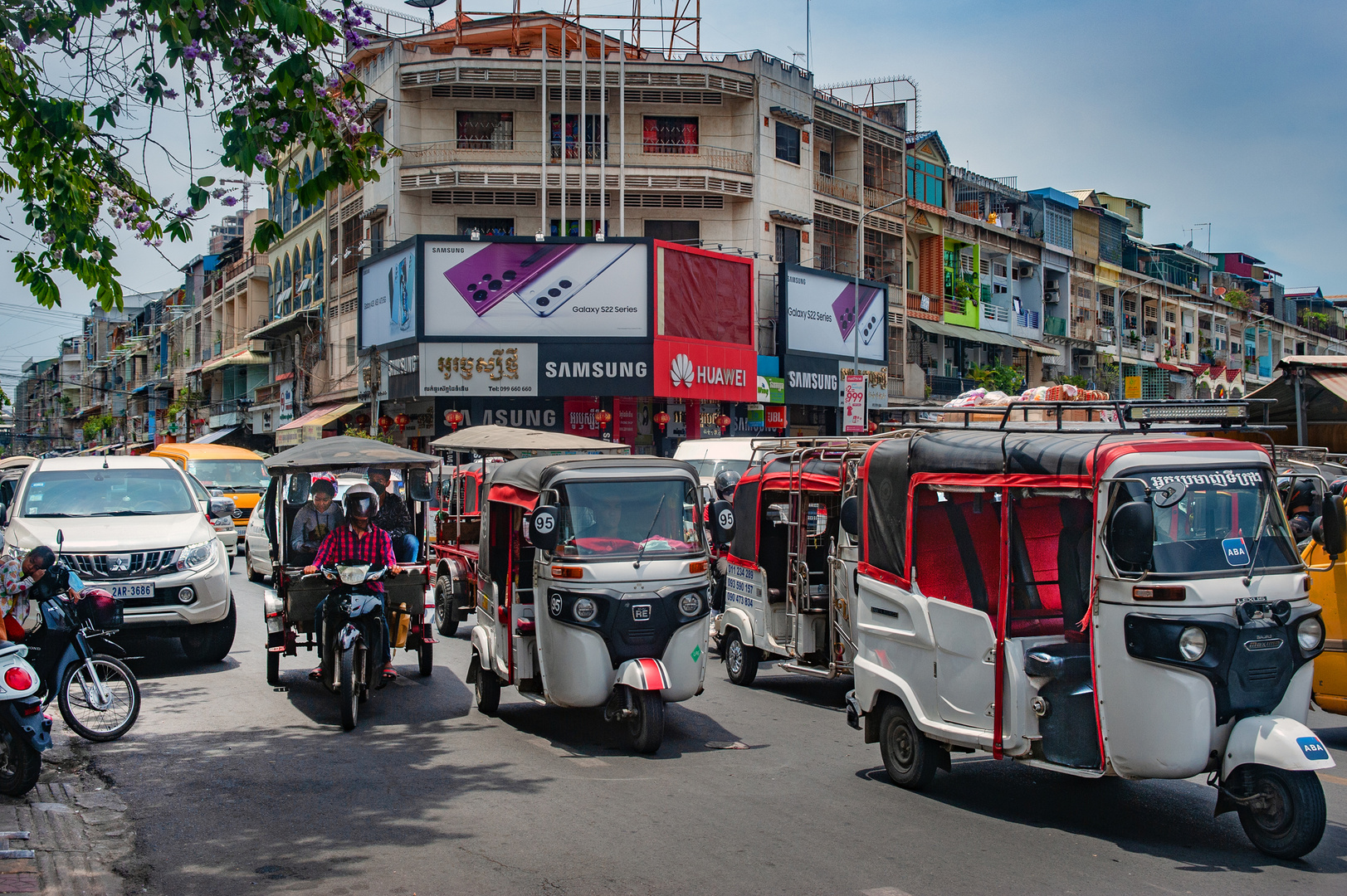 Morning traffic at Oknha Tep Phan St.