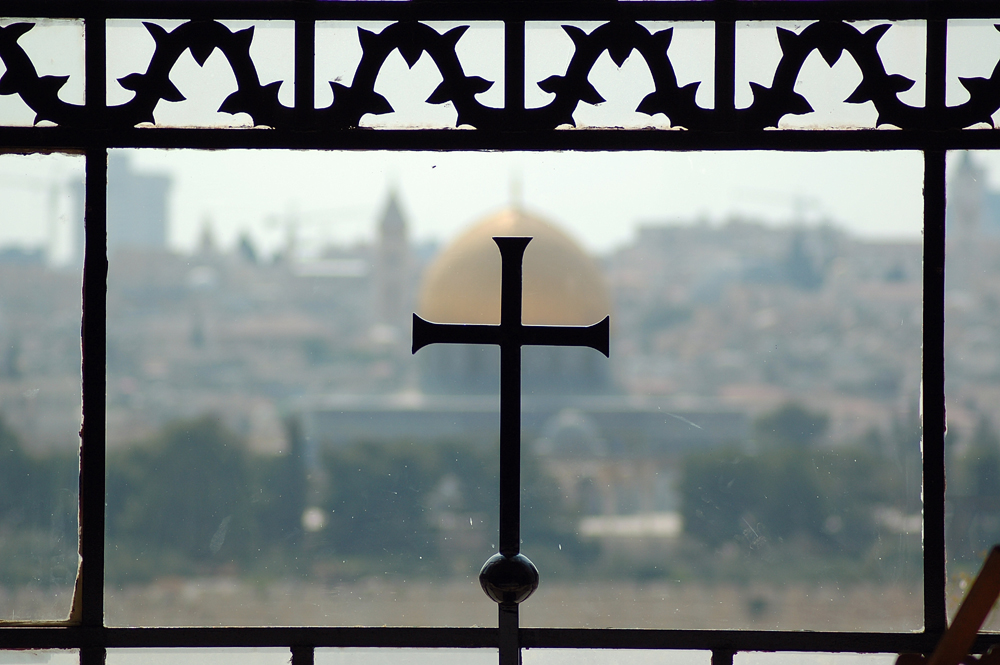 Moschea di Gerusalemme vista da una chiesa cristiana