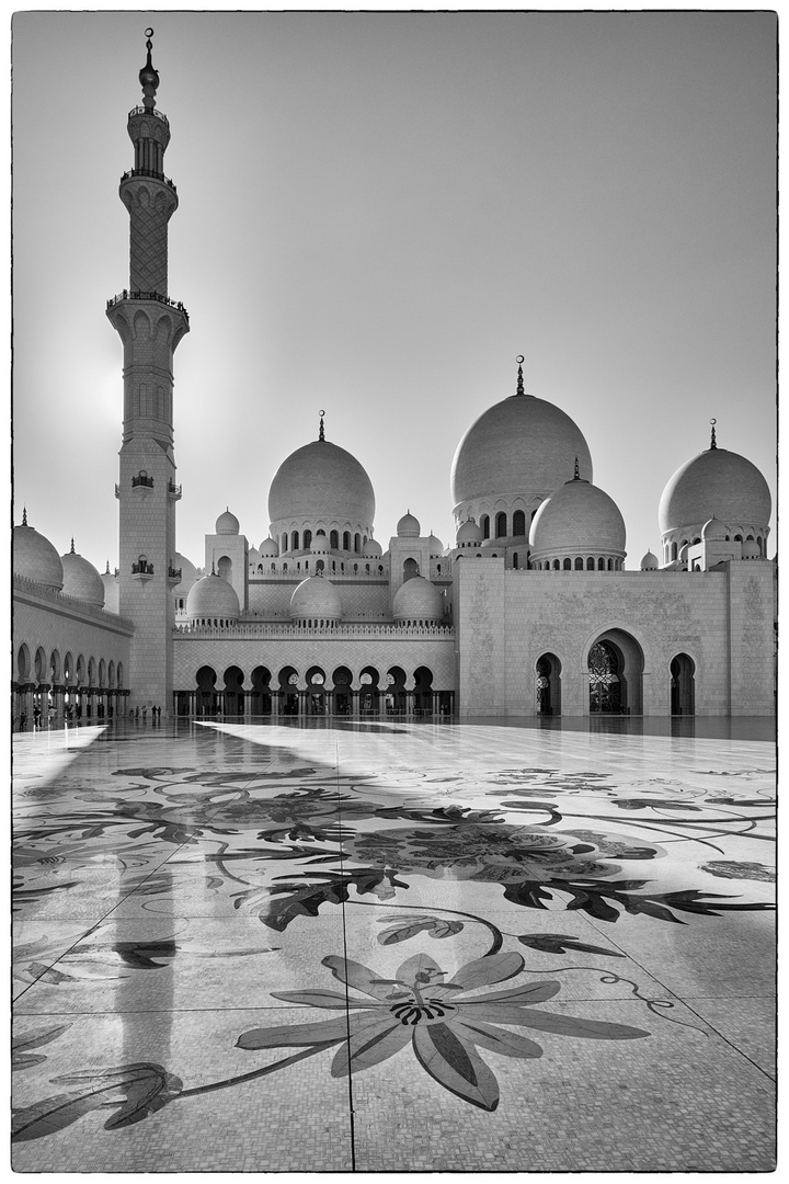 Moschee im Gegenlicht