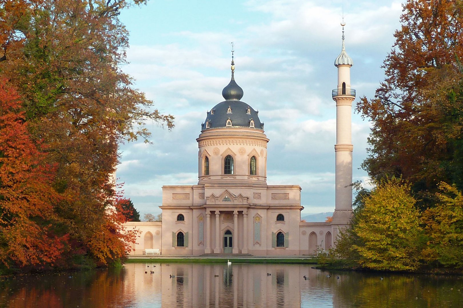 Moschee im Herbstlicht