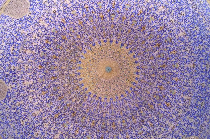 Moschee-Kuppel von innen in Isfahan