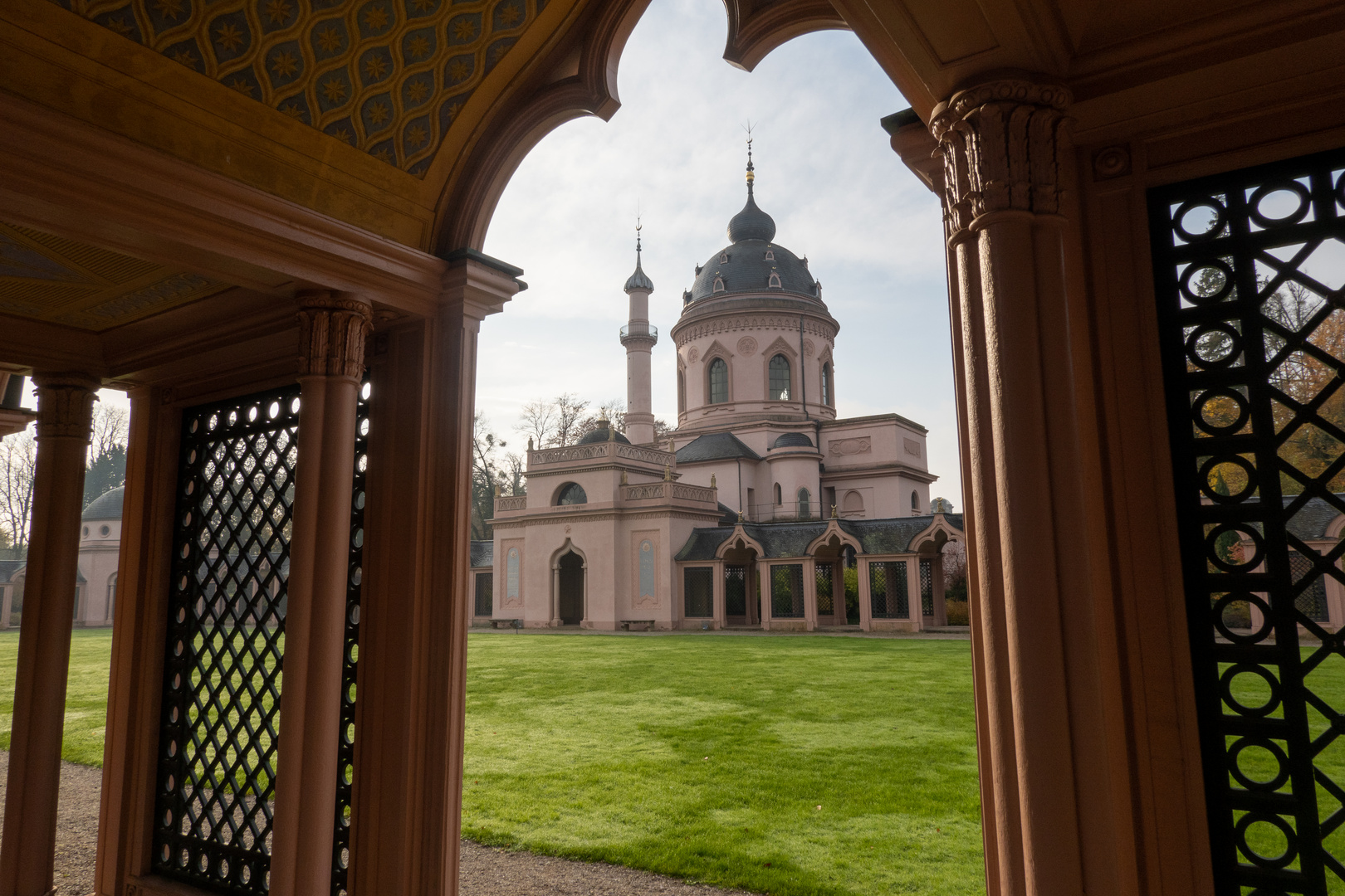 Moschee mit türkischem Garten