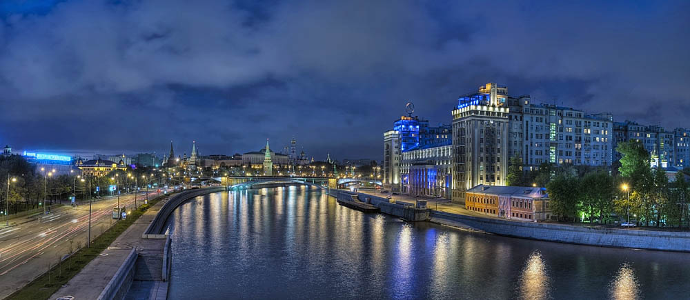 Moscow at night series. Kremlin view