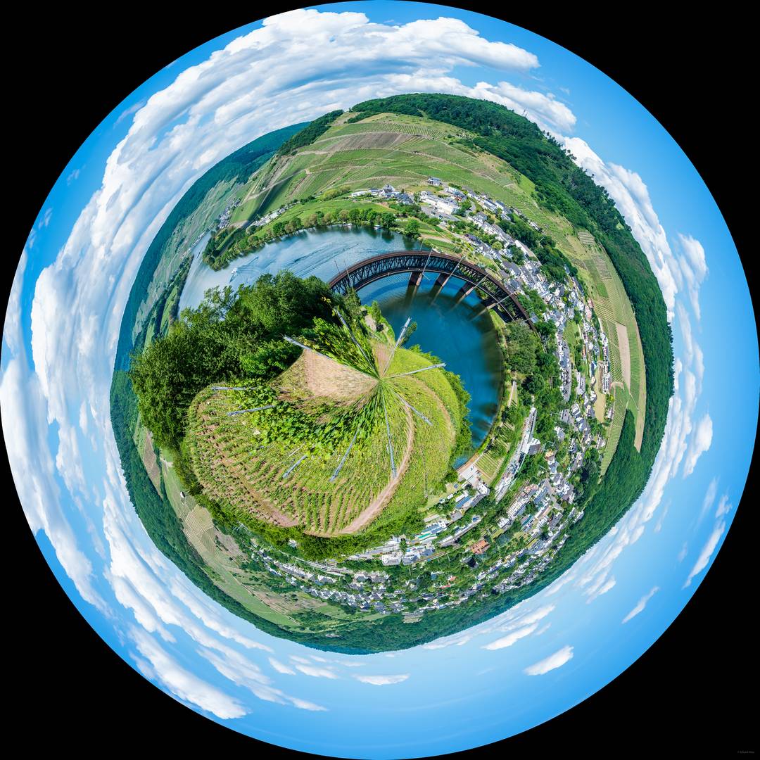 Mosel bei Bullay (1) - Little Planet