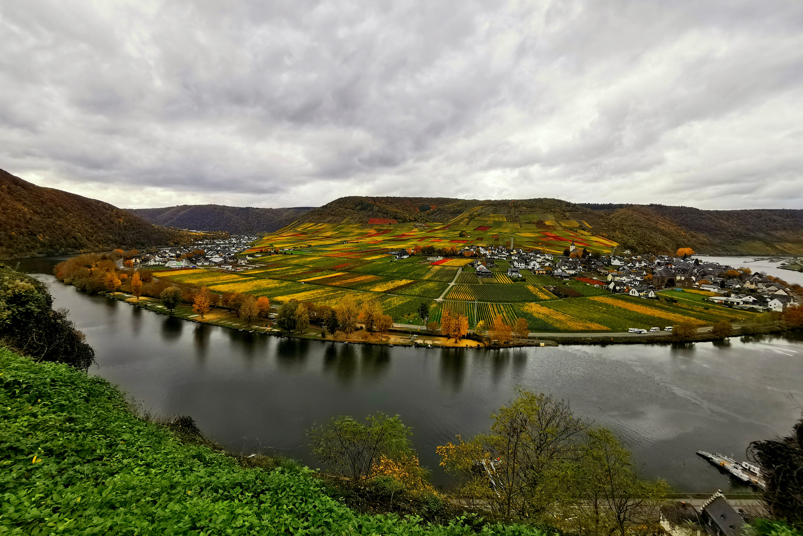 Moselblick von Burg Beilstein (Burg Metternich) nahe Cochem