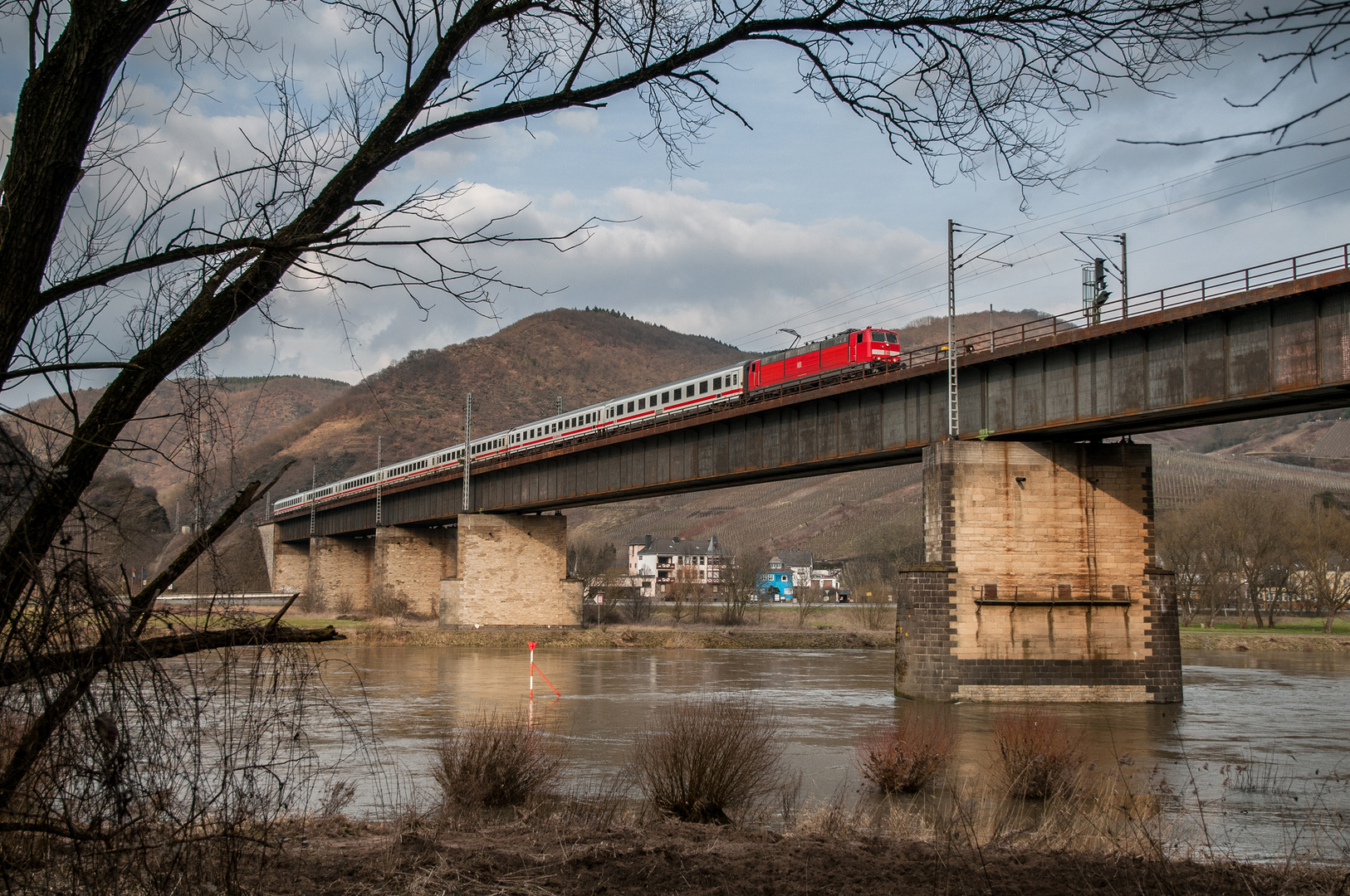 Moselbrücke Eller