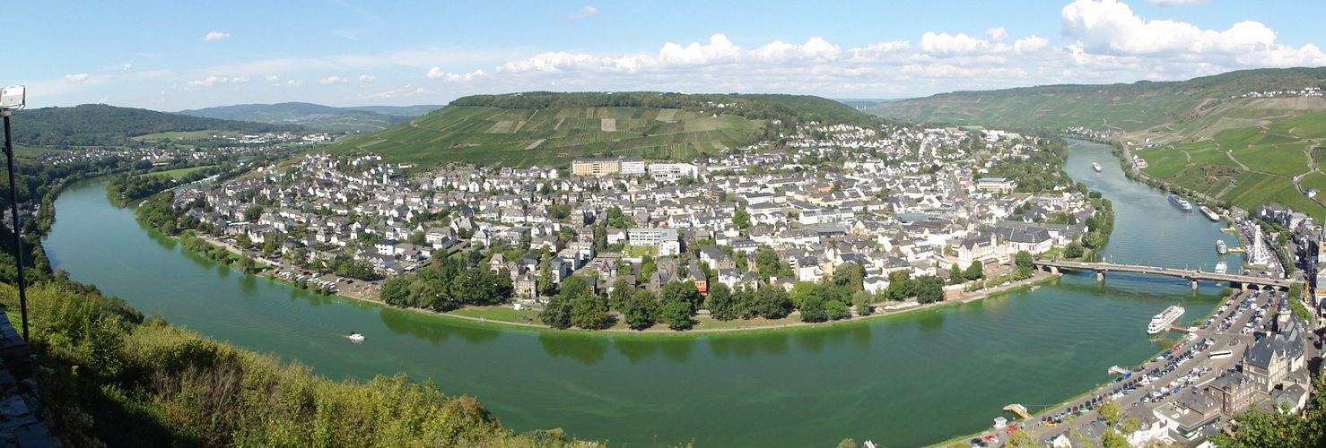 Moselschleife bei Bernkastel