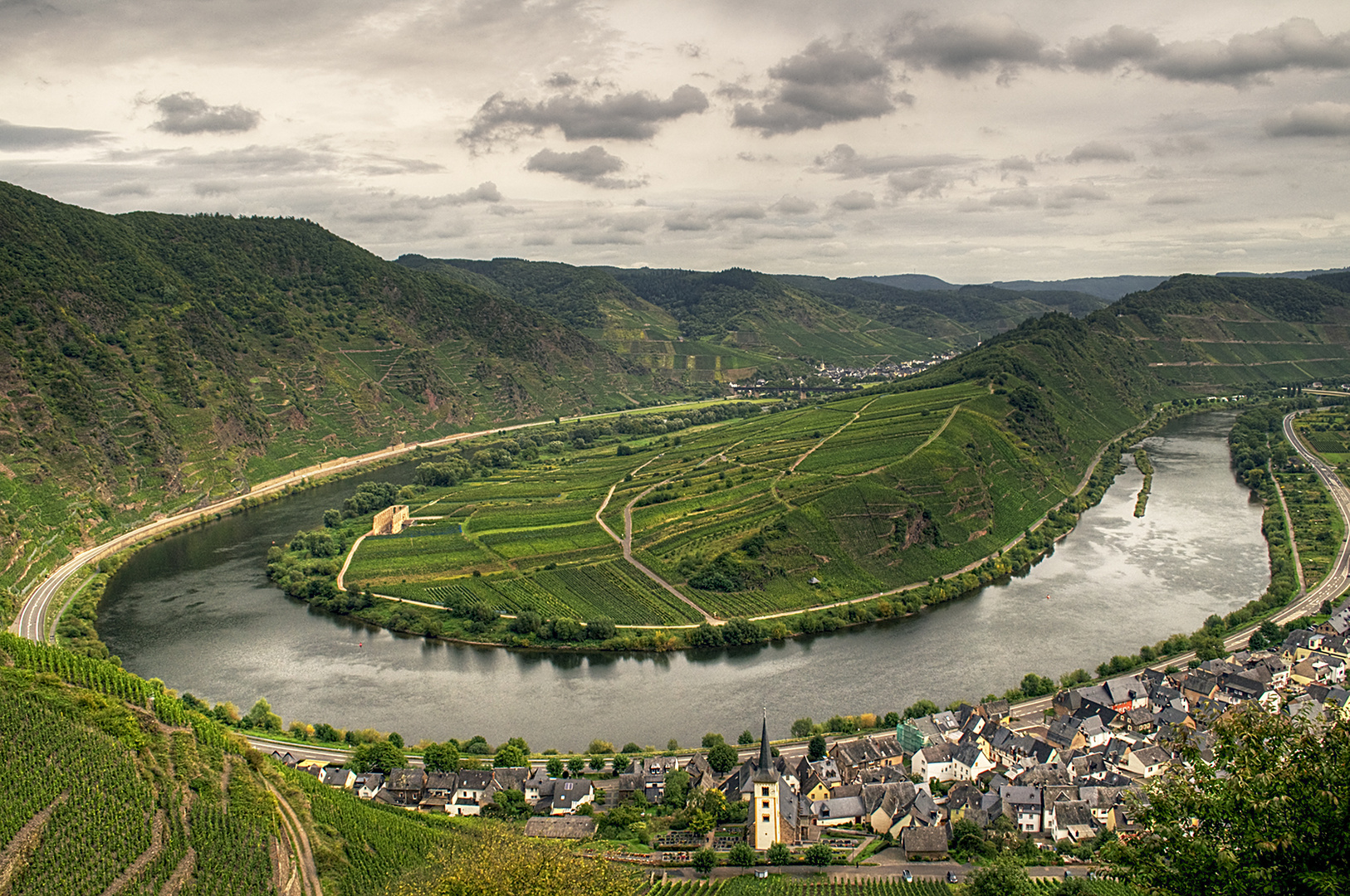 Moselschleife bei Bremm