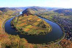 Moselschleife im Herbst