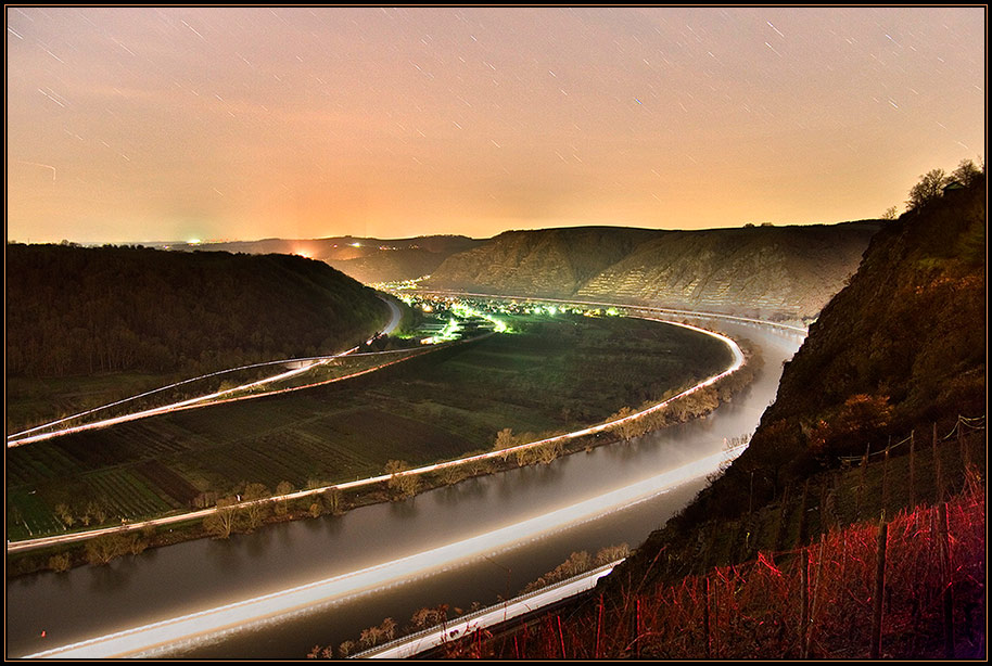 Moseltal bei Nacht