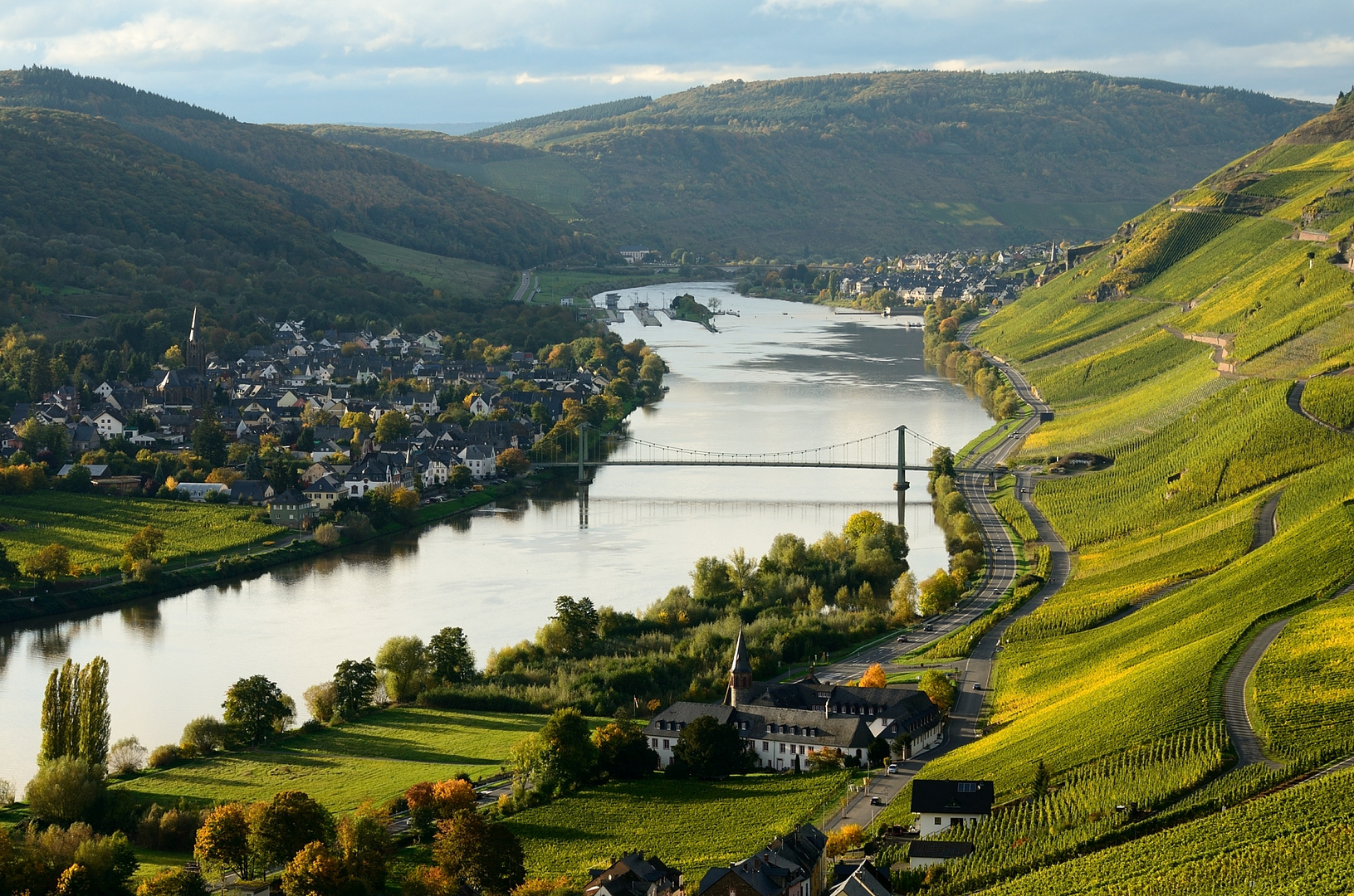 Moseltal im Herbst