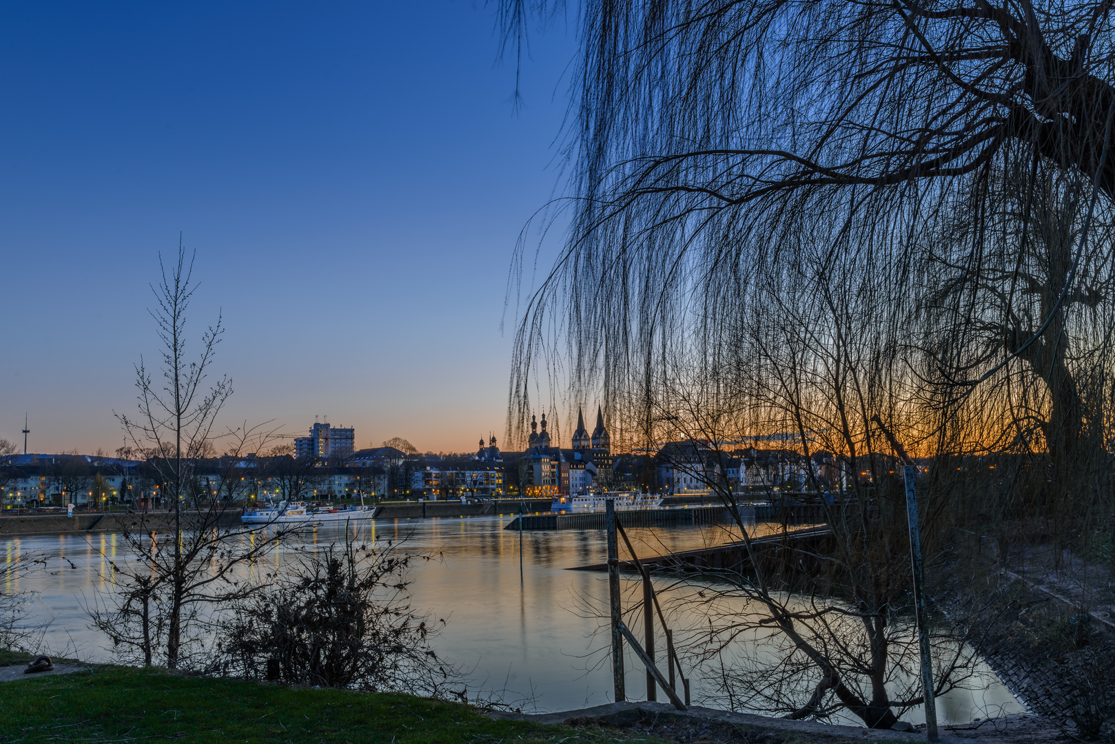 Moselufer in Koblenz