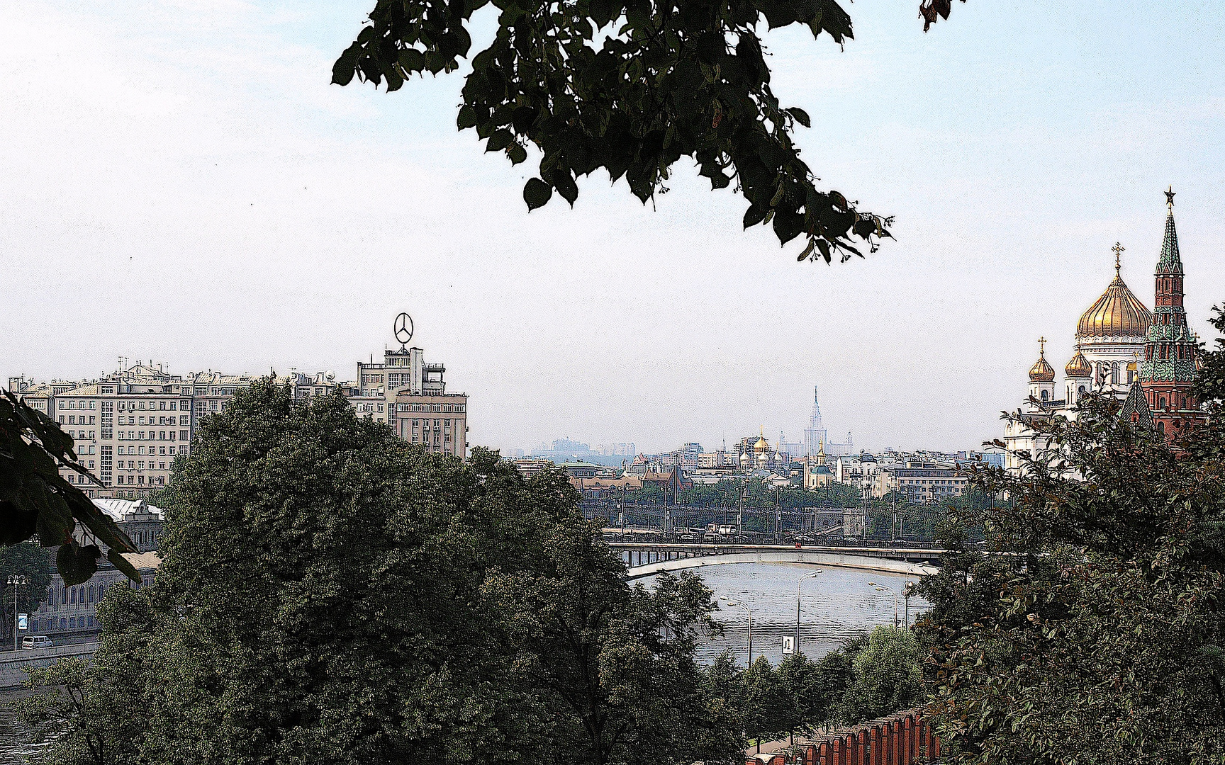 Moskau - Hinter der Kreml-Mauer 2010