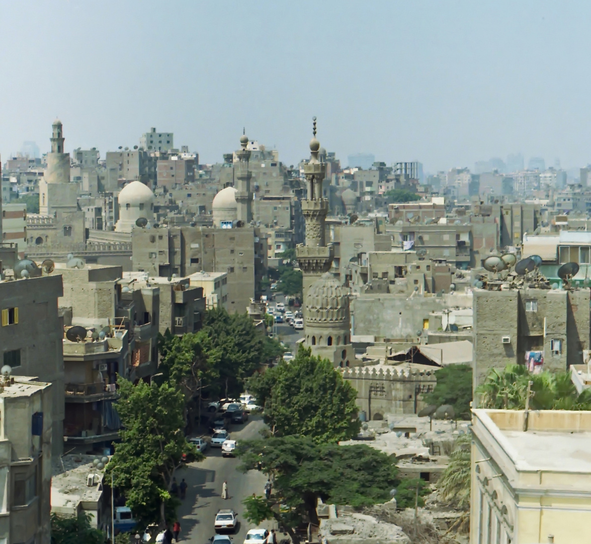 Mosque in Cairo .