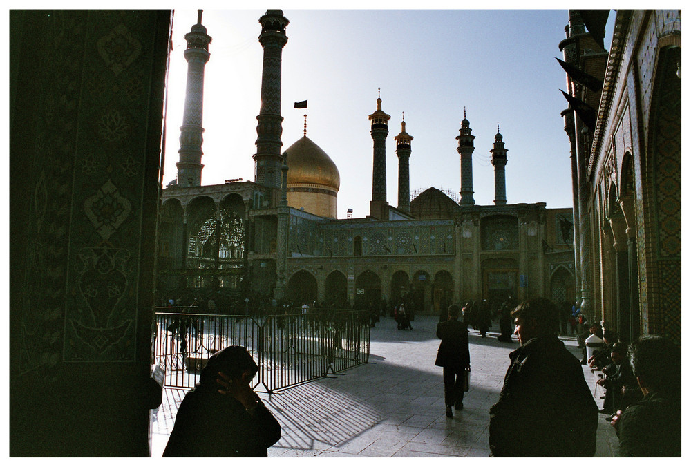 mosque in qom