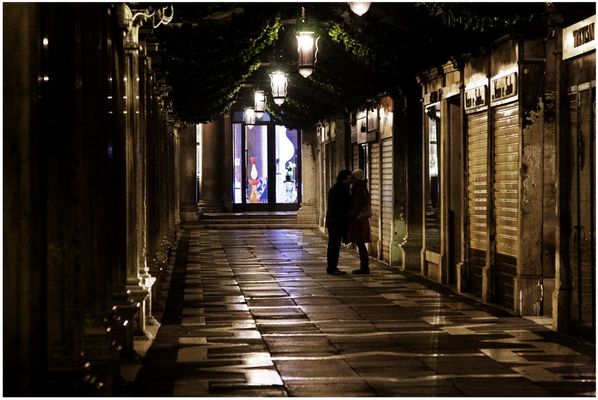 Mostra collettiva Fiorentini-Lattuada: 05 - ONE NIGHT_IN VENICE 01:44