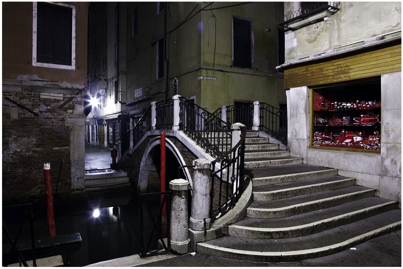 Mostra collettiva Fiorentini-Lattuada: 11 - ONE NIGHT IN VENICE 02:20