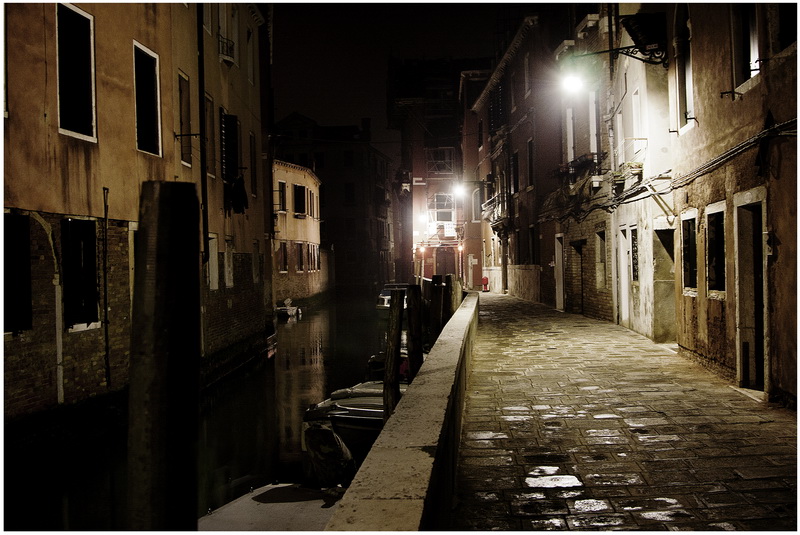 Mostra collettiva Fiorentini-Lattuada: 23 - ONE NIGHT IN VENICE 03:28