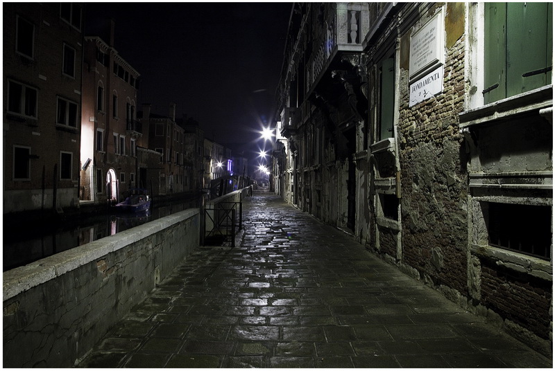 Mostra collettiva Fiorentini-Lattuada: 27 - ONE NIGHT IN VENICE 04:01