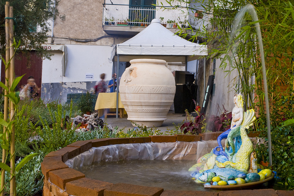 Mostra collettiva "Per le vie del borgo" - 1. Terra Acqua Fuoco