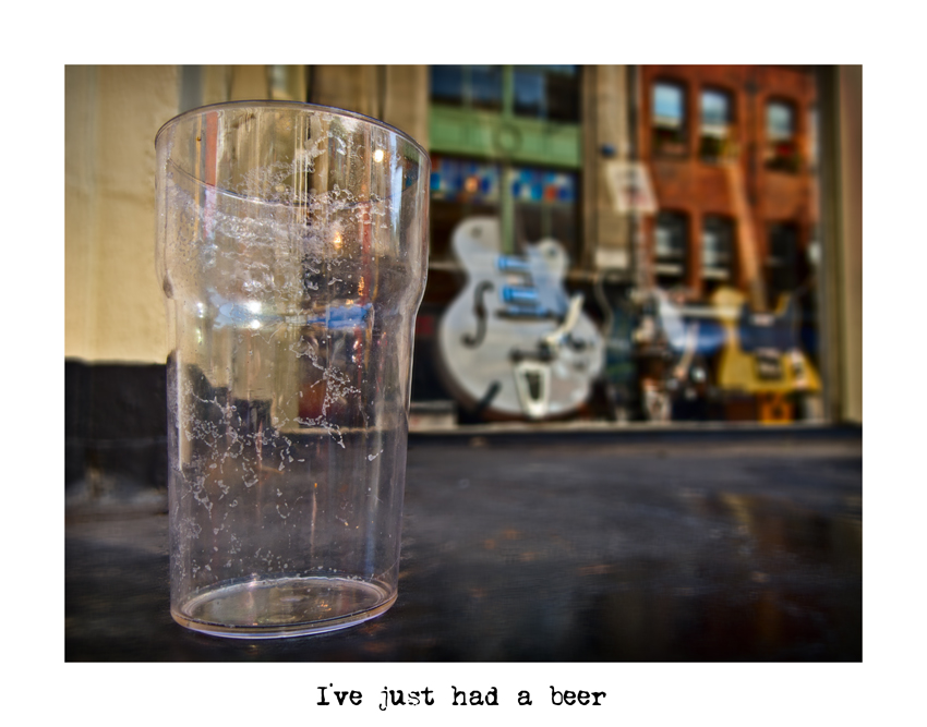 Mostra online di Alberto Busini: "Londra in breve" - 1. I've just had a beer