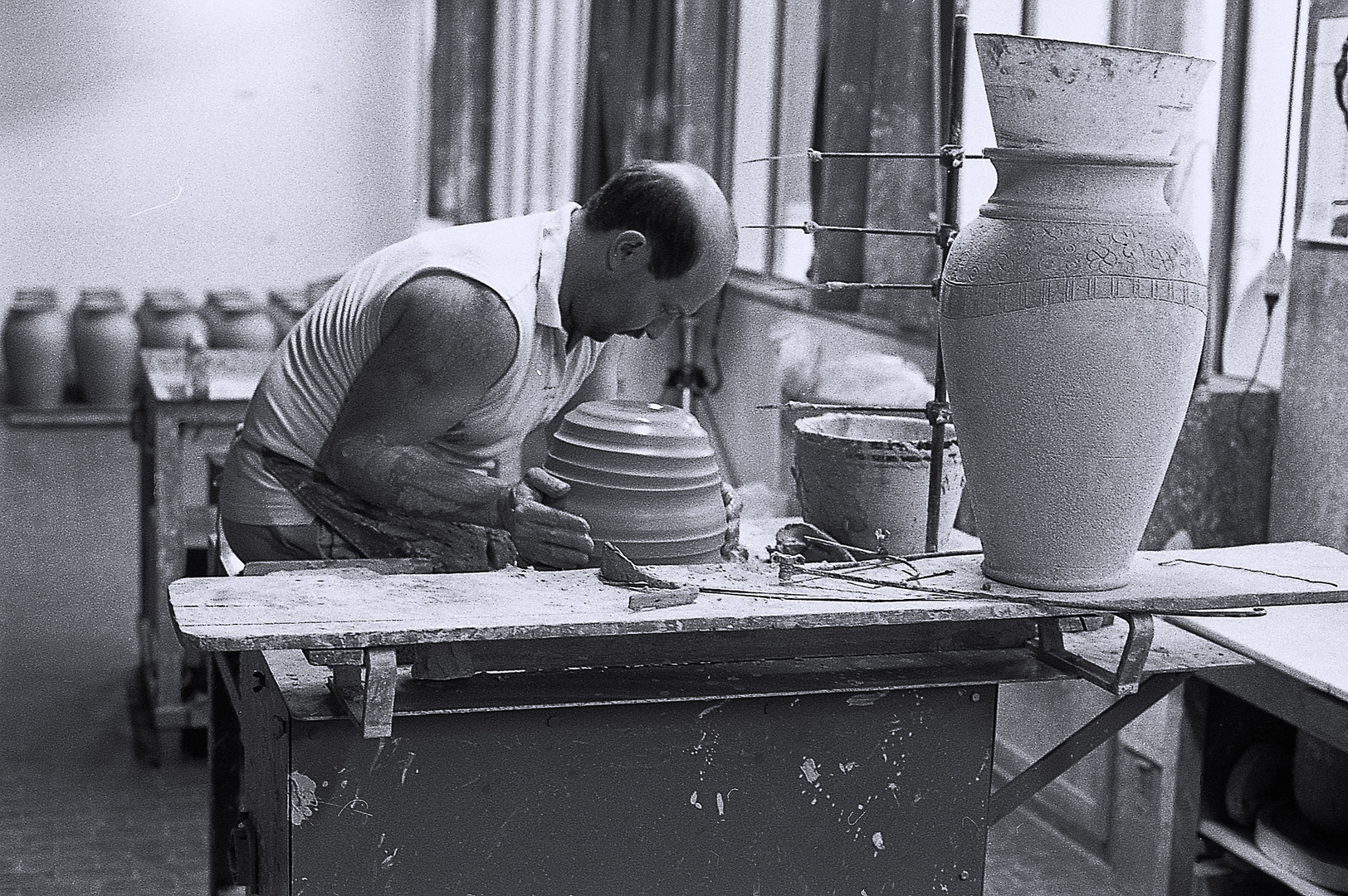 Mostra online di Carla Paci "Lavorando la ceramica" - 1. Inizio vaso