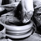 Mostra online di Carla Paci "Lavorando la ceramica" - 2. Le mani