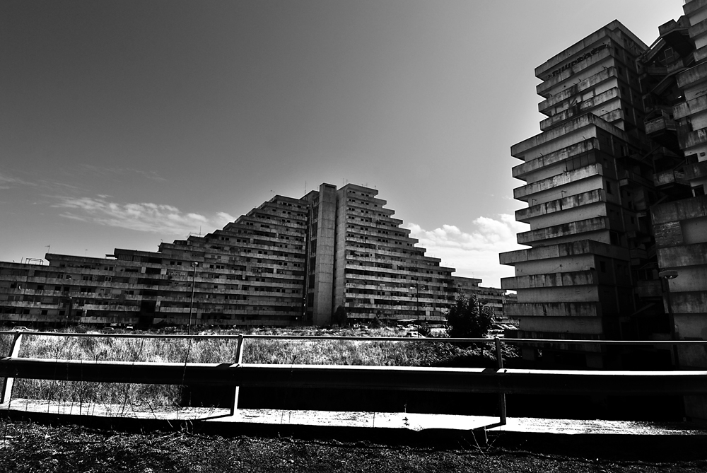 Mostra online di Fulvia Menghi "Paesaggio extraurbano" - 4. Scampia Secondigliano (Napoli)