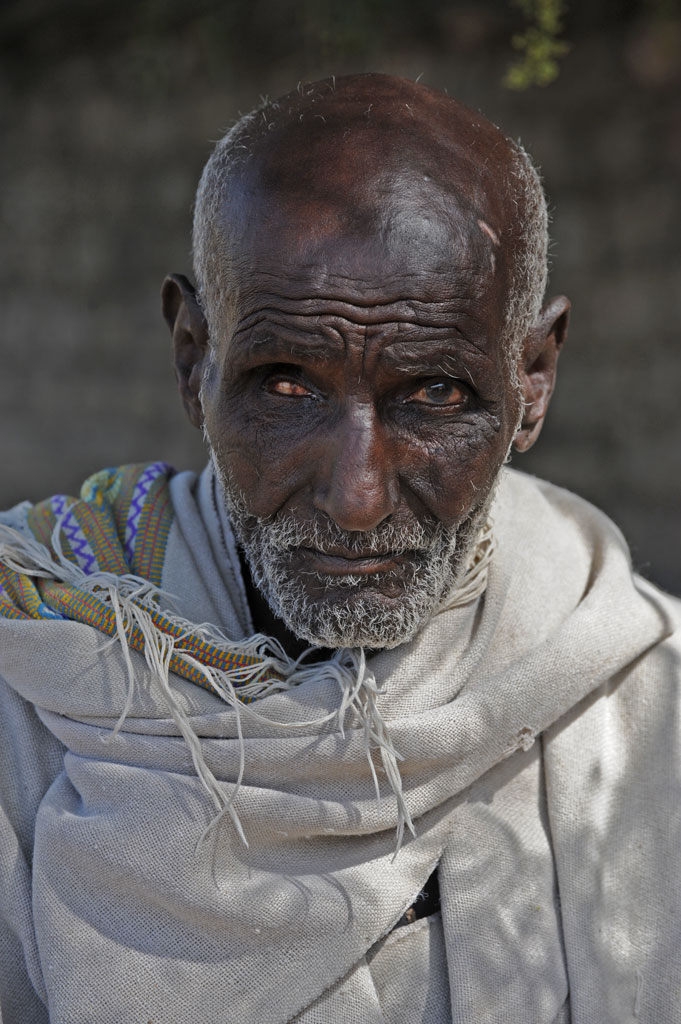 Mostra online di Heinz Homatsch "Etiopia... mio futuro" - 7. Mendicante... Appena 50 anni