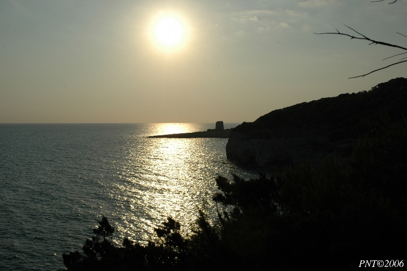 Mostra online di Nicola Tavernini: "Cartoline dal Gargano" - 3. Torre di Calalunga