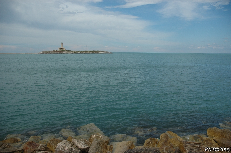 Mostra online di Nicola Tavernini: "Cartoline dal Gargano" - 6. Il faro