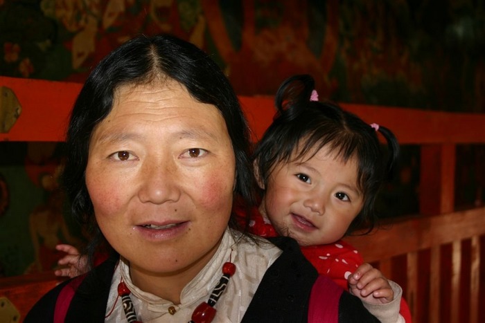 Mother and Child in the Jokhang Temple