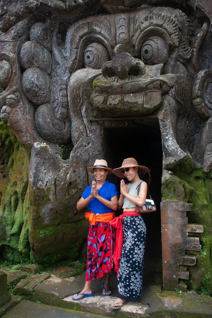 Mother and daughter at the Elephant Cave