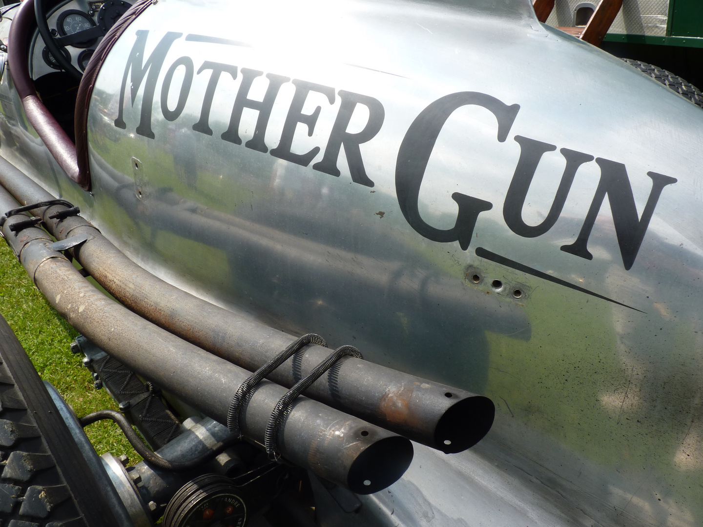 Mother Gun (Bentley)