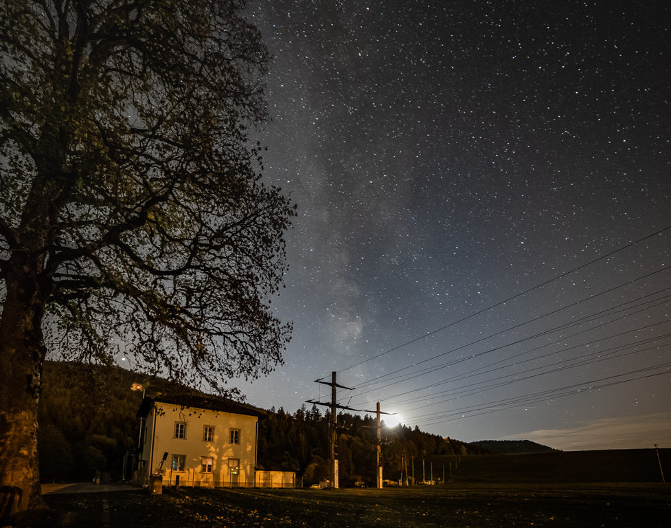 Môtiers by night