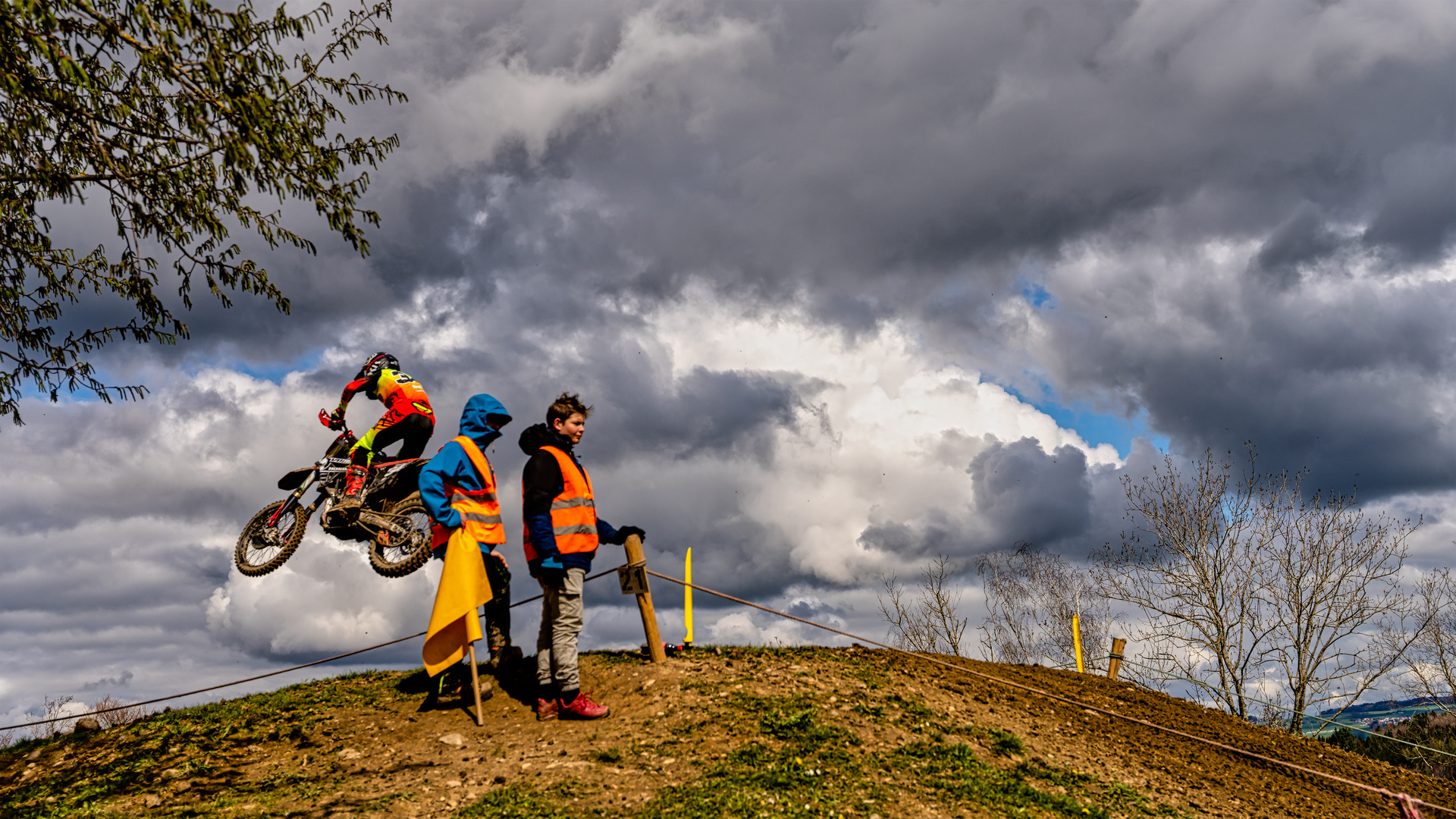 Moto Cross Bike im Flug II