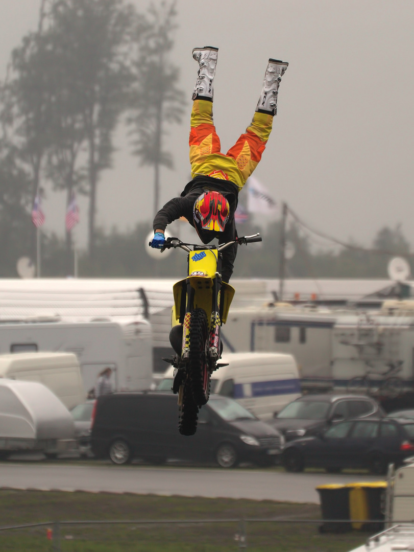 Moto Cross Stunt Show 1