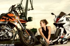 Moto-Girl