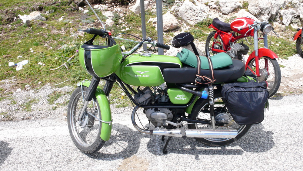 Moto guzzi am Campo Imperatore