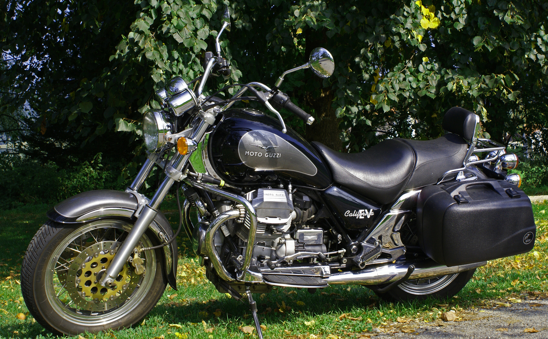 Moto Guzzi California EV