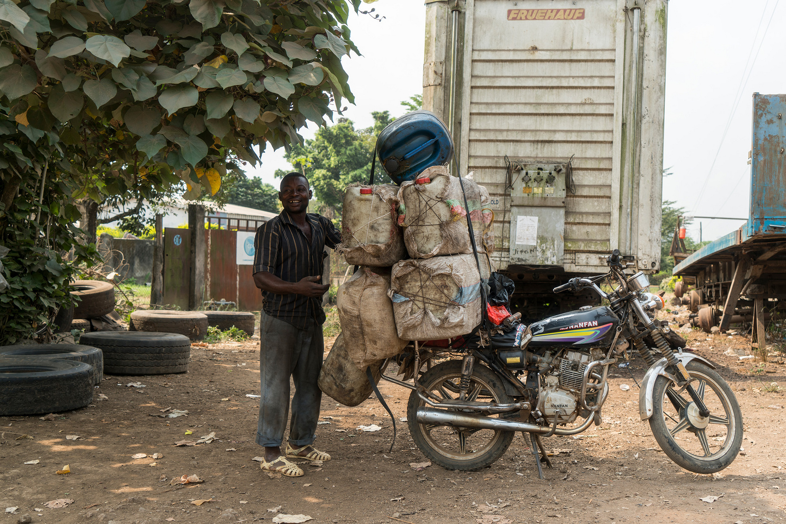 Moto-Transport in Cameroon