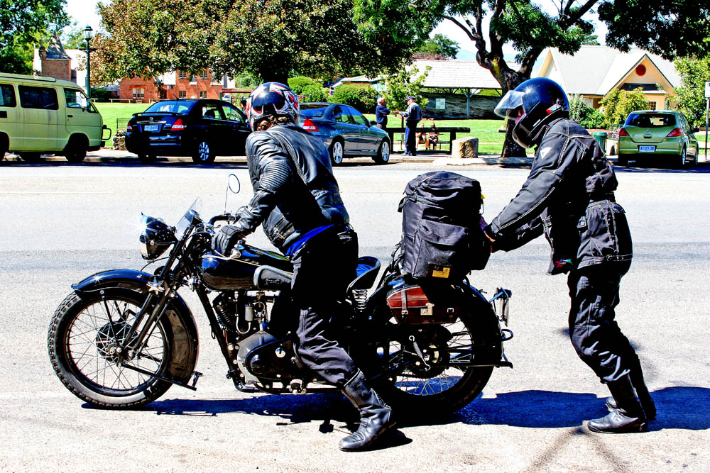 Motociclisti, Tasmania (1)