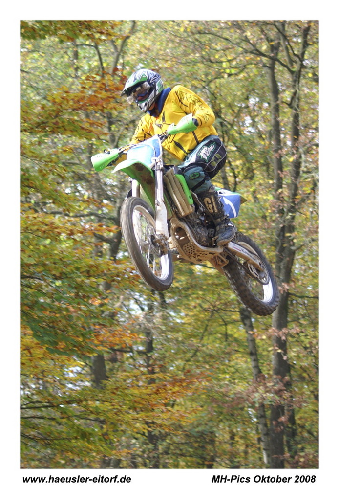 Motocross - Jump am Table (2)